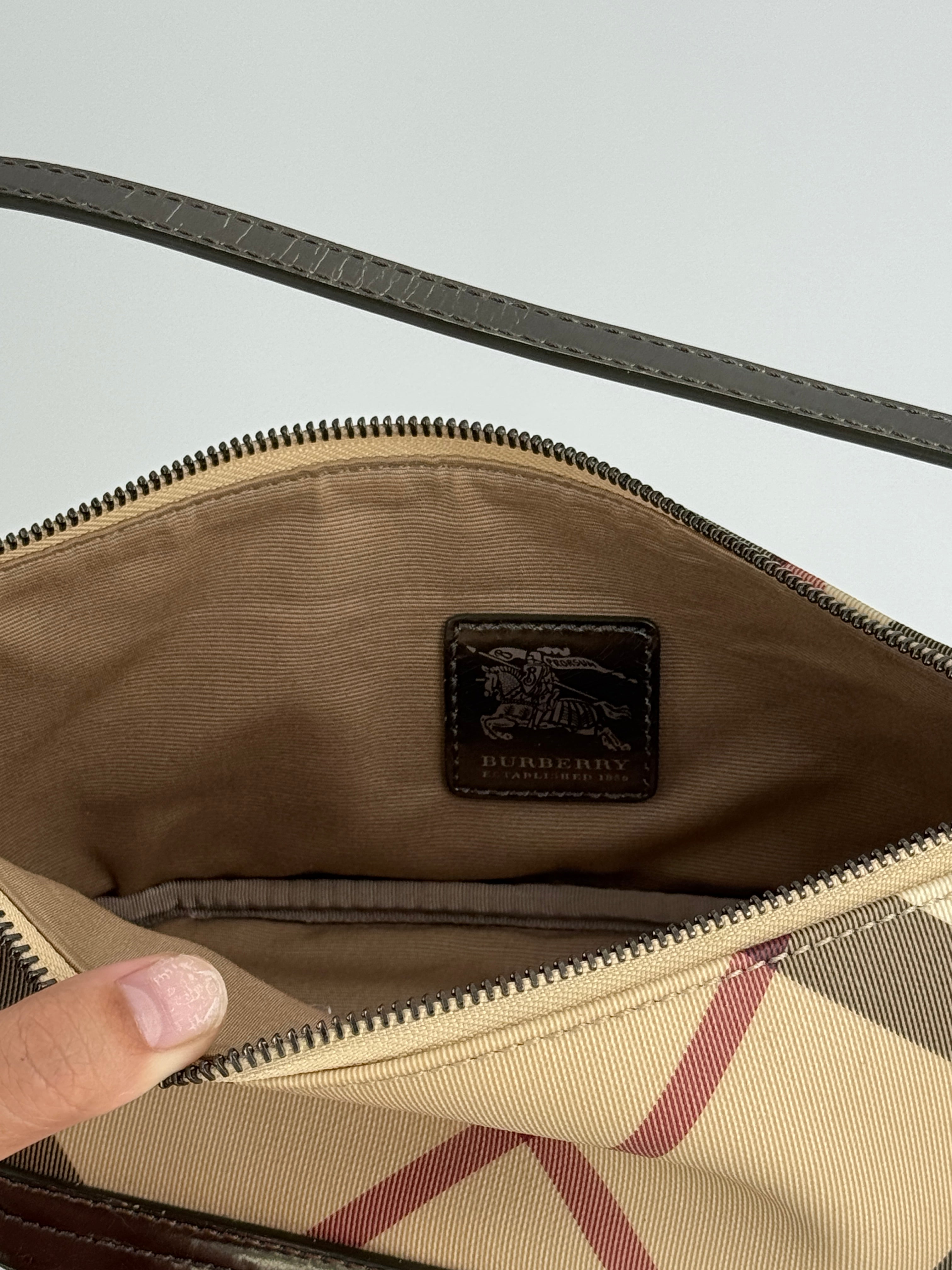 Burberry Nova Check Pochette