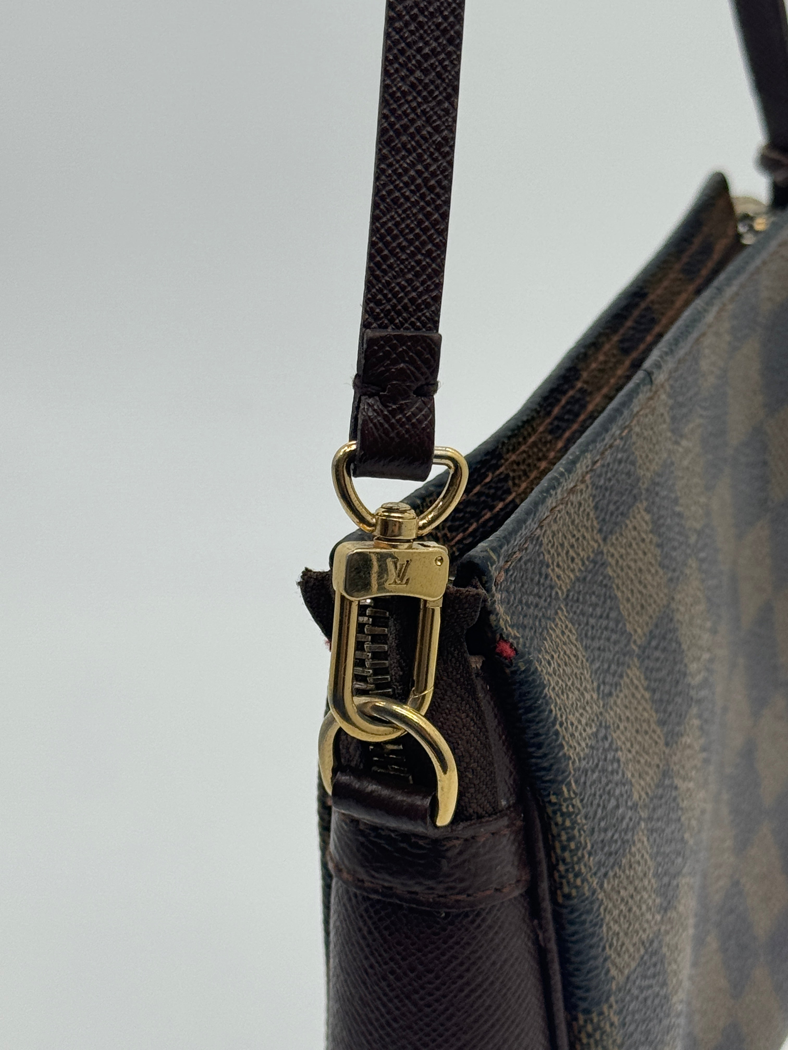 LV Damier Ebene Trousse Pochette