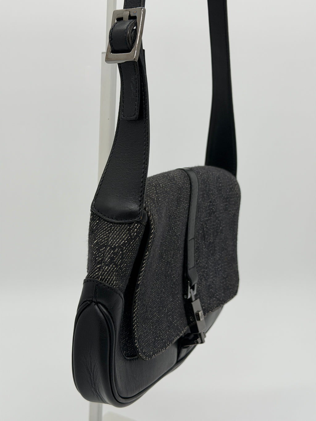 Gucci Jackie in Black Canvas Monogram