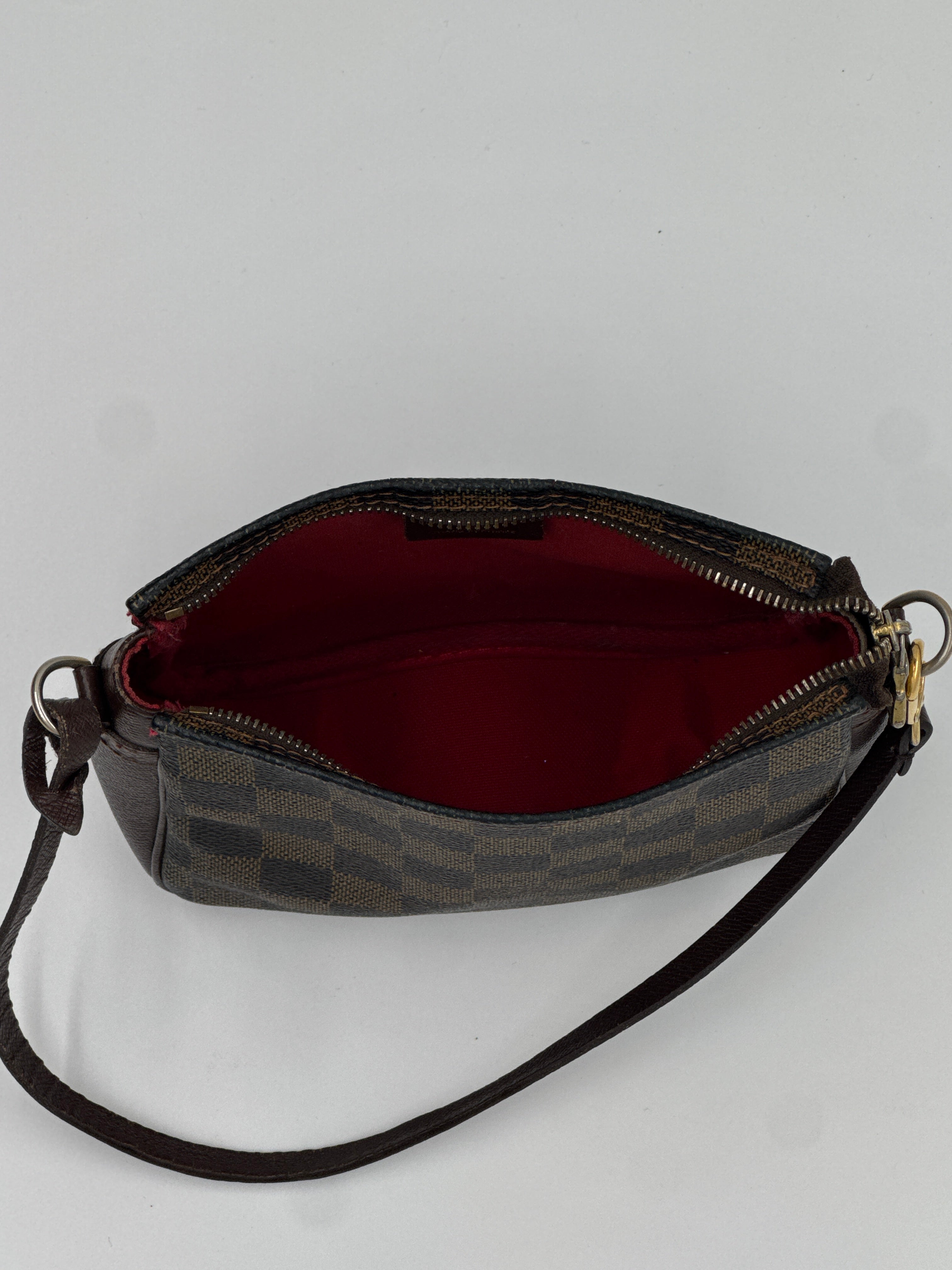 LV Damier Ebene Trousse Pochette