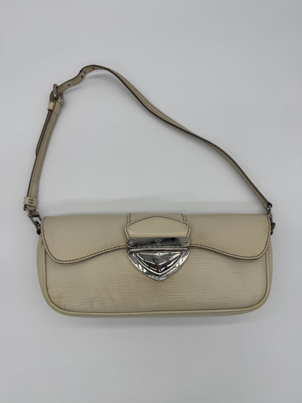 Louis Vuitton Montaigne Pochette Epi leather