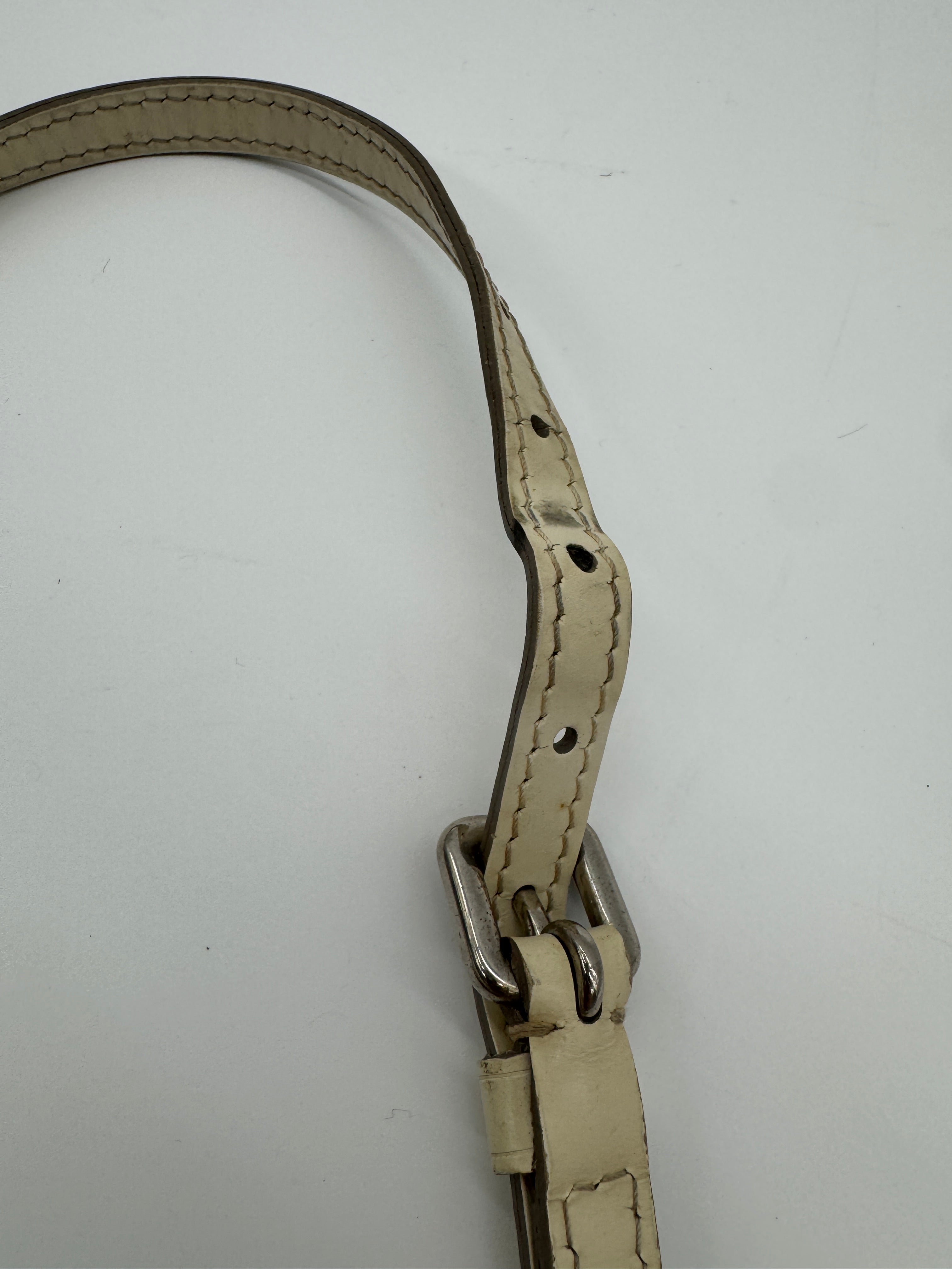 Louis Vuitton Montaigne Pochette Epi leather