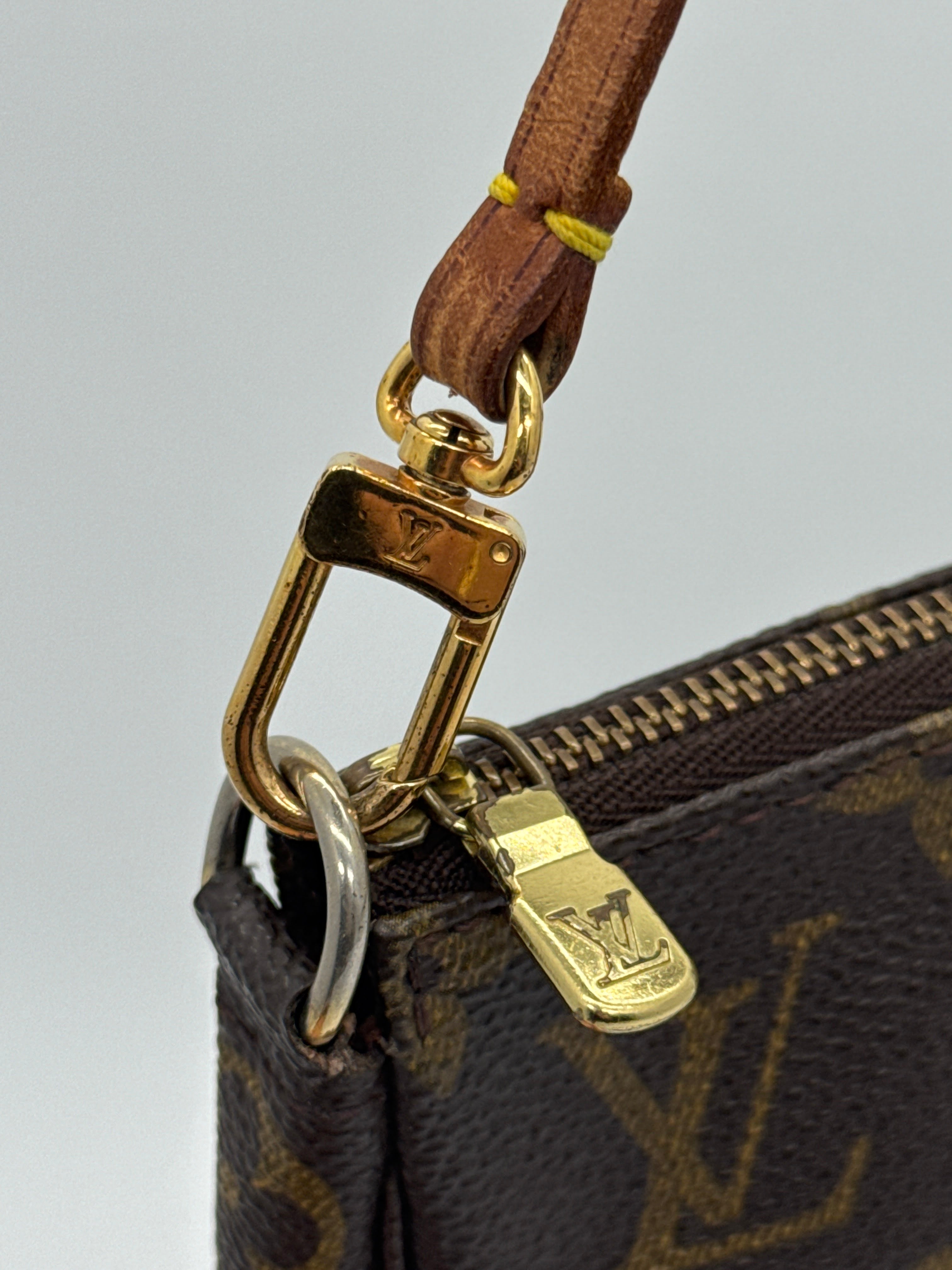 Louis Vuitton Monogram Pochette