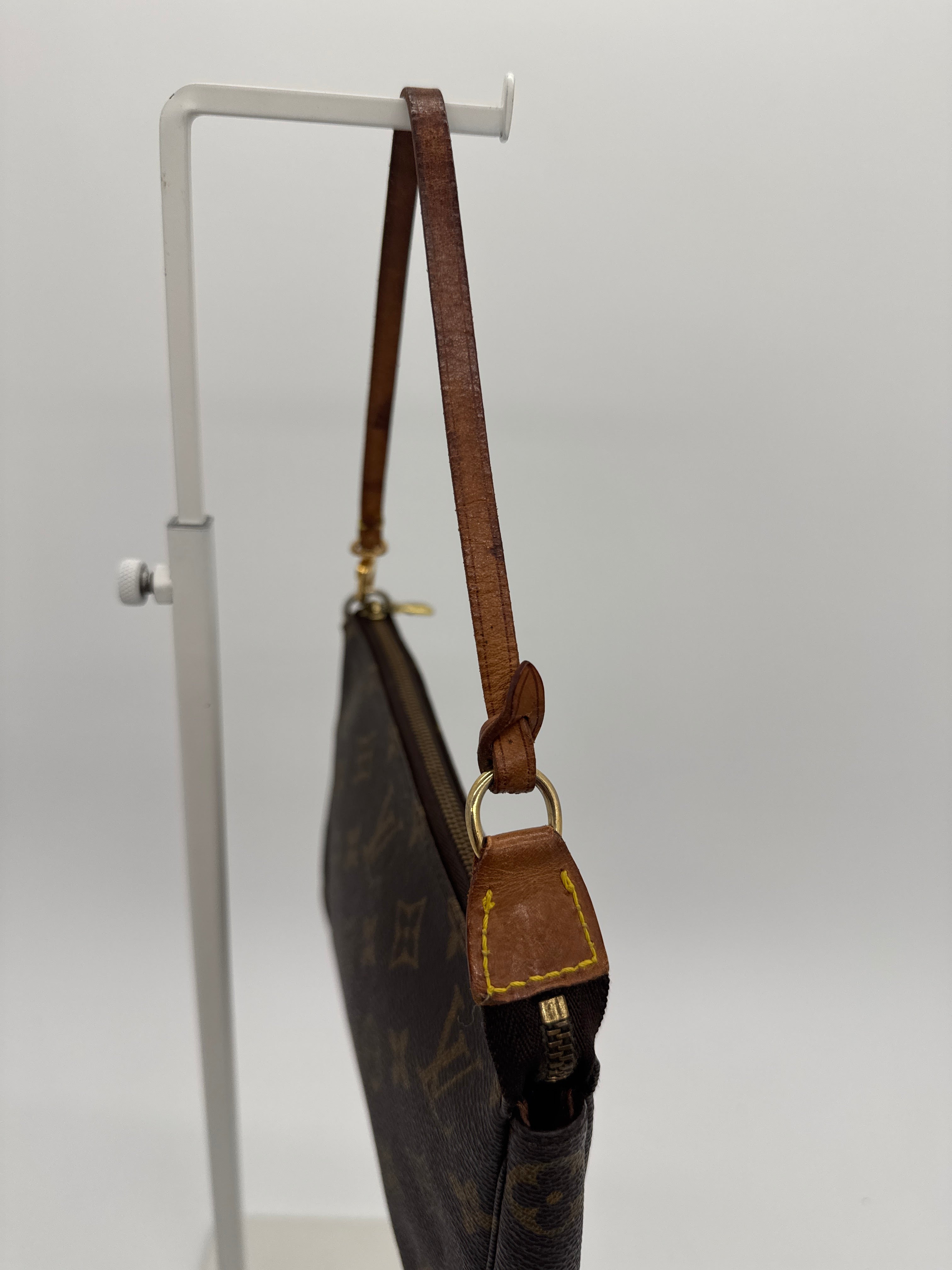 Louis Vuitton Monogram Pochette