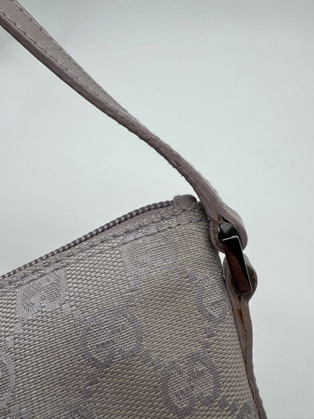 Gucci Boat Pochette in Lilac Purple