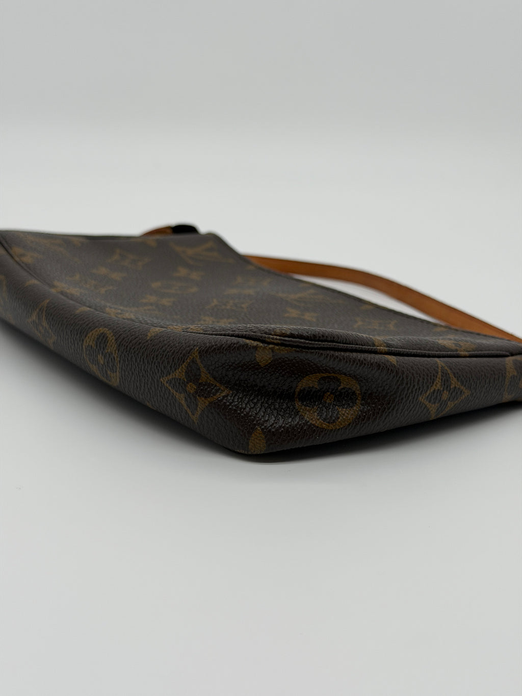 Louis Vuitton Monogram Pochette with Original Dustbag