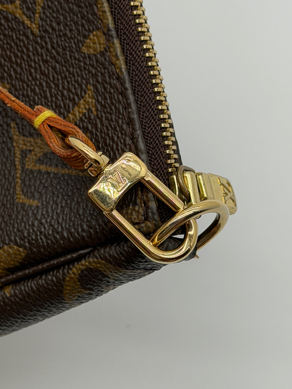Louis Vuitton Monogram Pochette with Original Dustbag