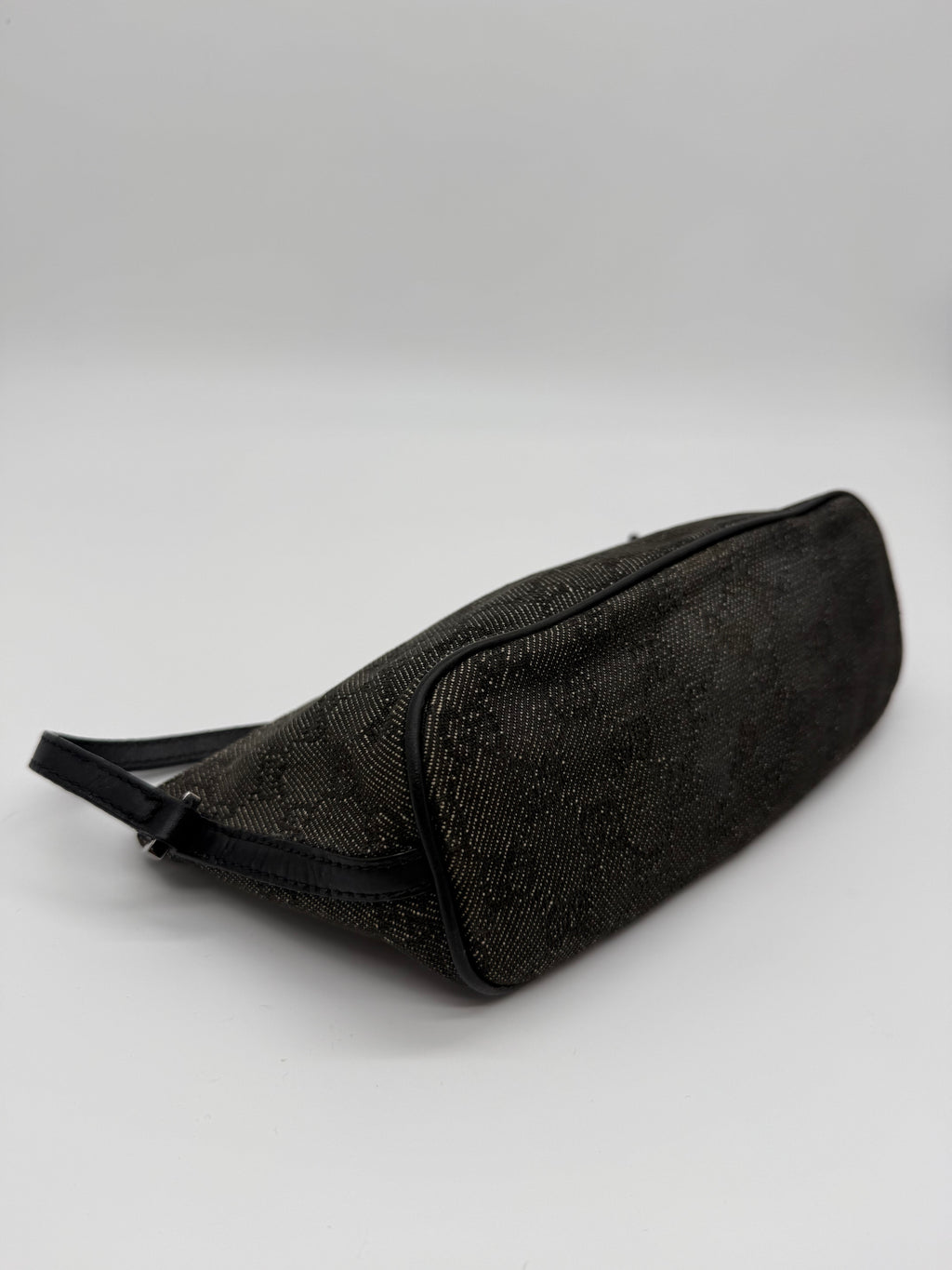 Gucci Boat Pochette in Black Canvas