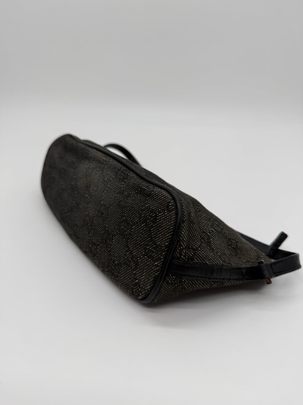 Gucci Boat Pochette in Black Canvas
